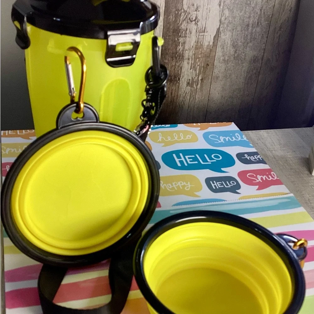 NWOT - Yellow Pet Water & Food Bottle w/Black Crossbody Strap!!!